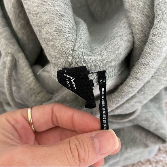 Urban Outfitters Gray Cropped Hoodie - Picture 4 of 4